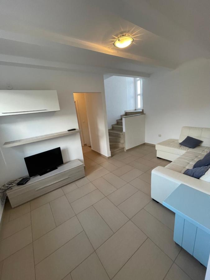 Villa Lina Premantura Kültér fotó